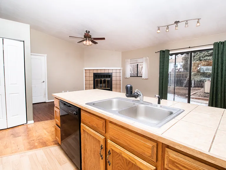 5742 Stoney Pass Dr — Photo 2