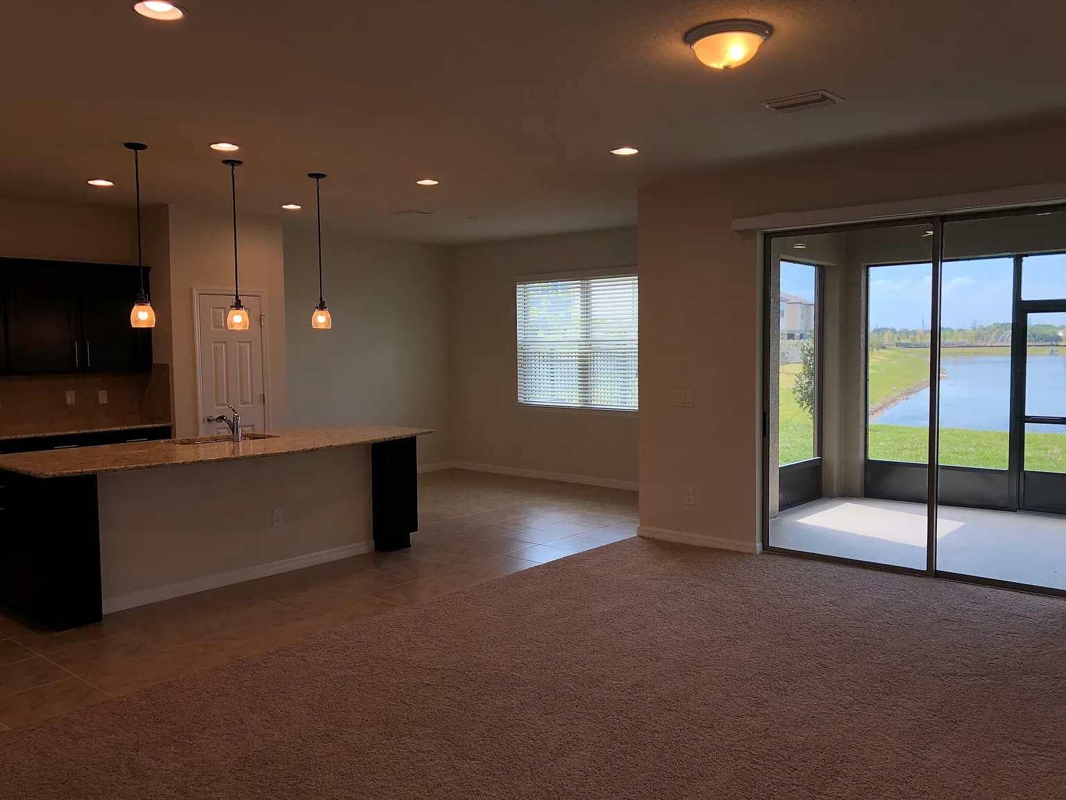 5 bed, 2660 sqft, $2,995 — Photo 2