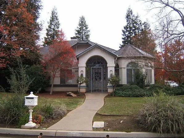 7176 N Durant Ave, Fresno, CA 93711