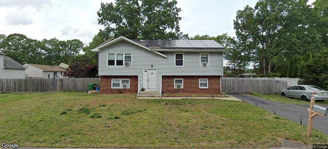 5 bed, 2116 sqft, $3,800 — Photo 1