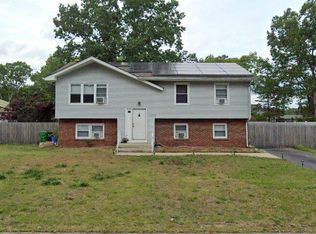 2023 Broadway Blvd, Toms River, NJ 08757