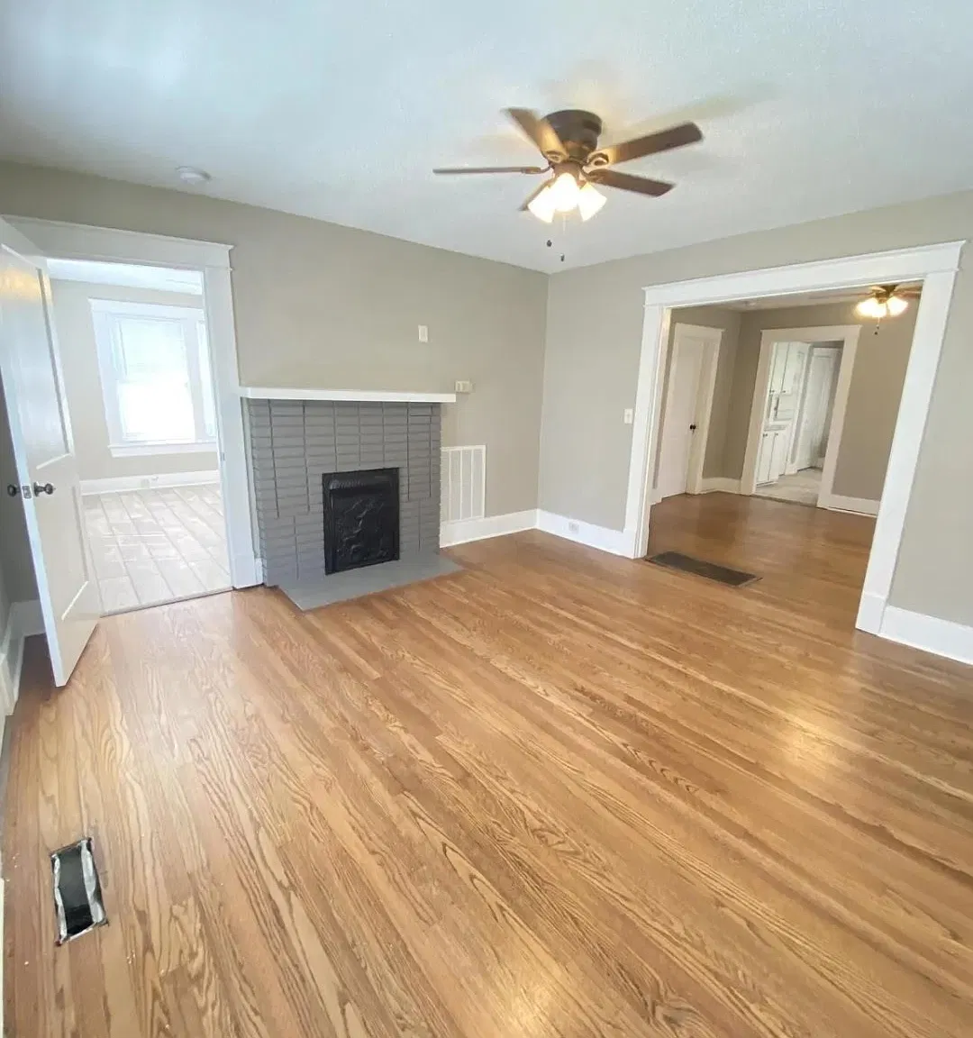 2 bed, 1000 sqft, $1,250 — Photo 2
