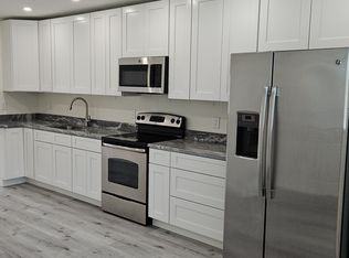 4225 46th St N, Saint Petersburg, FL 33714