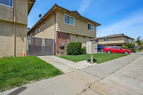 1235 Francisco Ave #C Photo 1