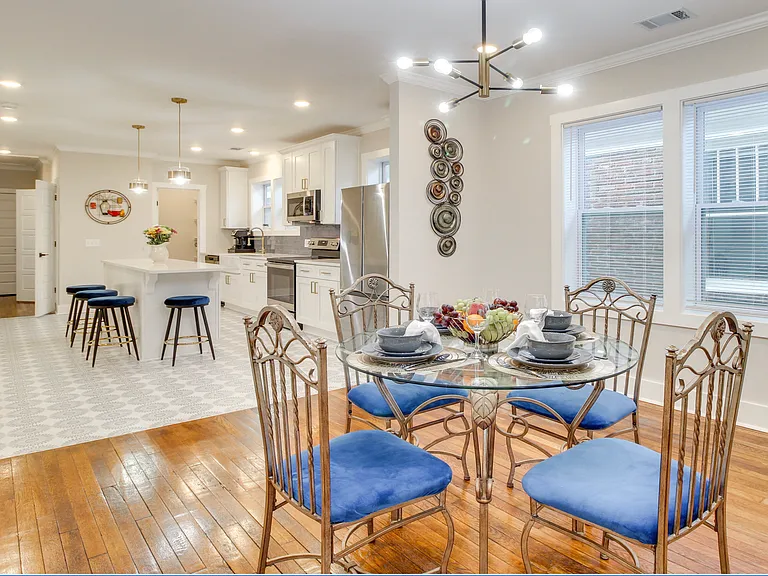 905 E Park Ave #B — Photo 4