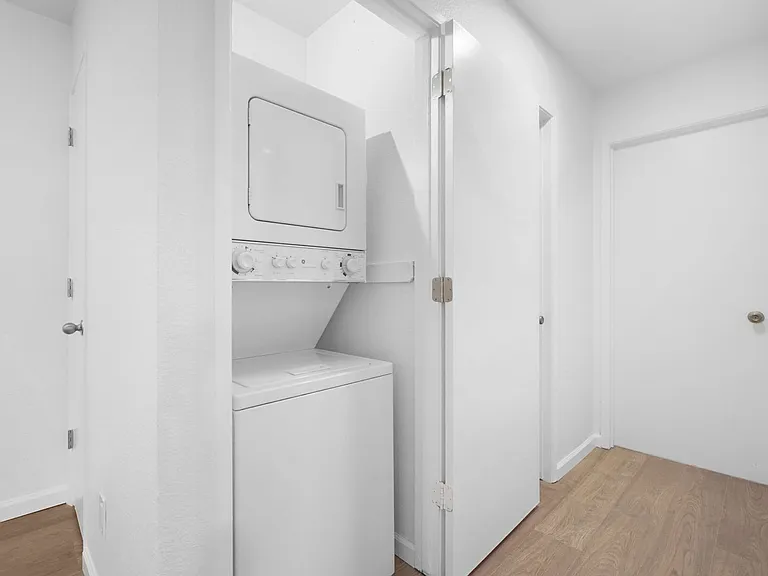 2085 Highview Ct — Photo 15