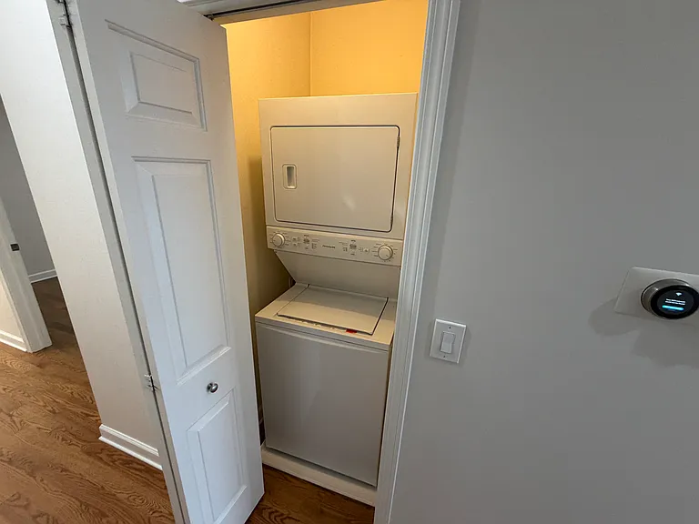 1347 N Sedgwick St #4N — Photo 9