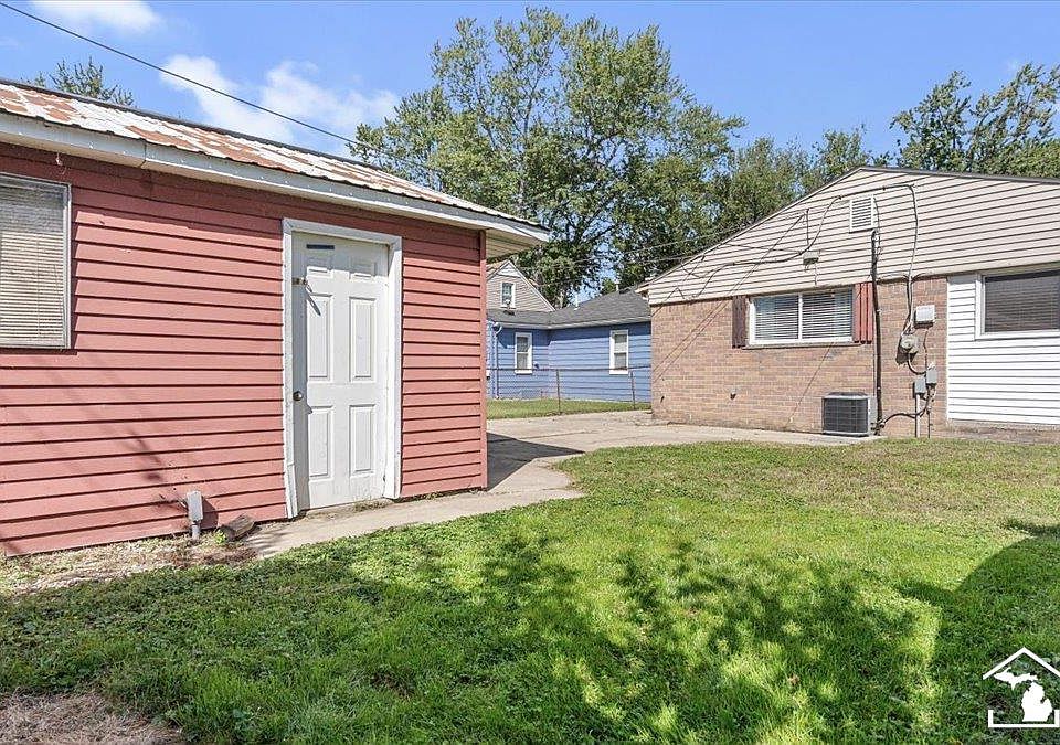 13637 Wright St, photo 21