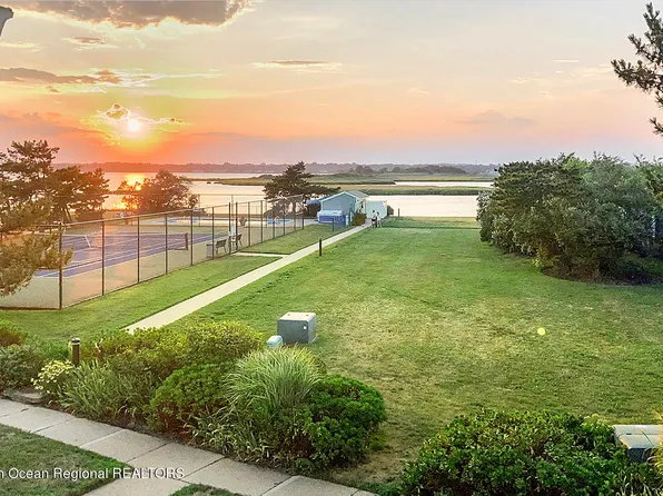 100 Seaview Avenue #1-9B, Monmouth Beach, NJ 07750