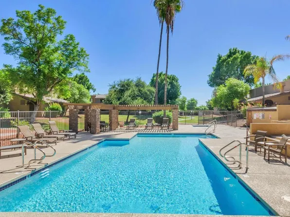 3825 E Camelback Rd, Phoenix, AZ