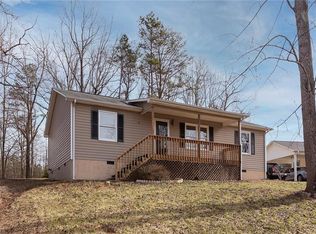 750 Boulder Pl, Statesville, NC 28625
