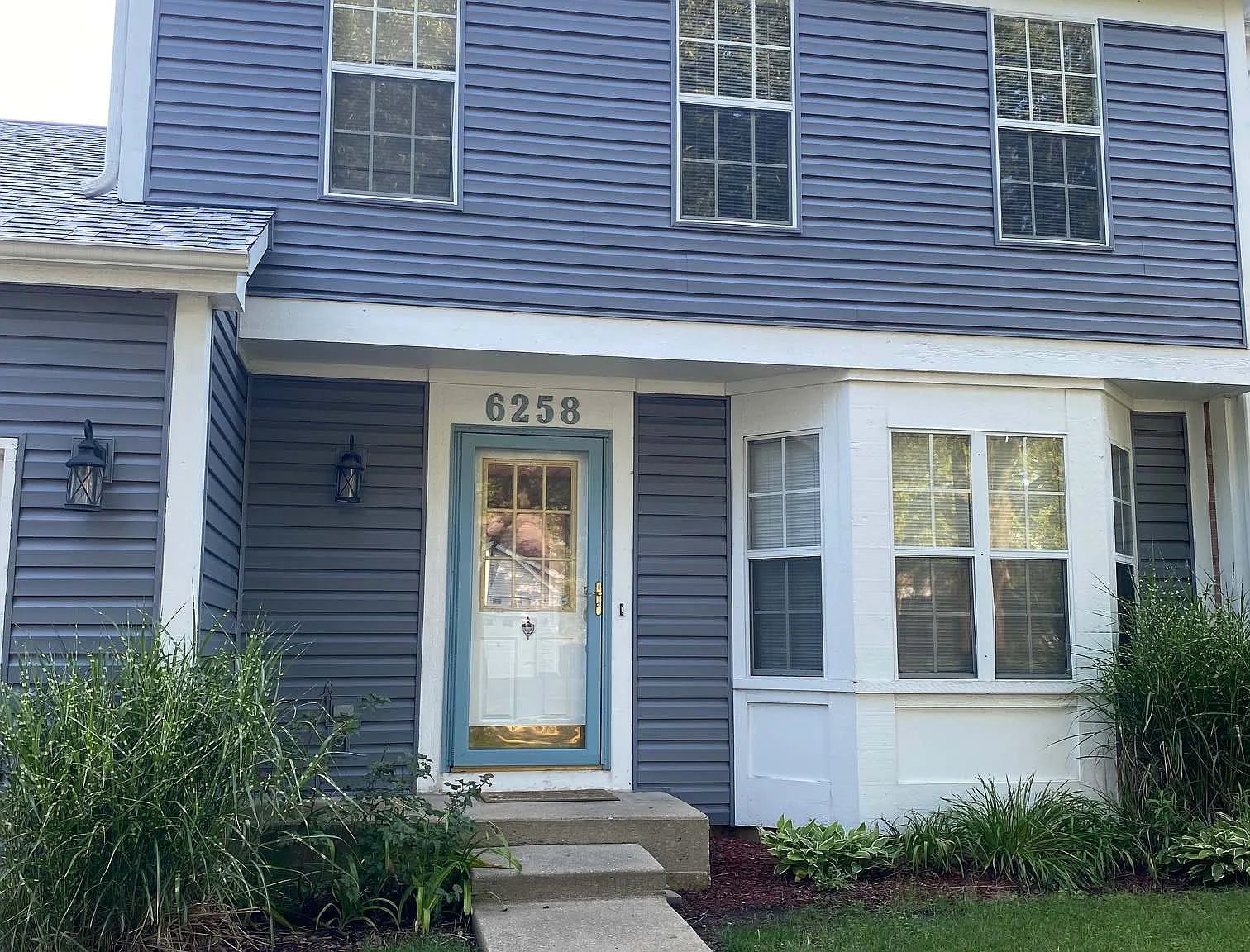 3 bed, 1.5 bath, 1600 sqft, $2,675 — Photo 1