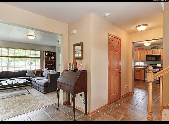 2nd image of 1711 Scarlett Oak Ct