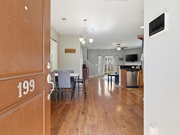 3rd image of 199 Eventine Way