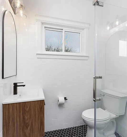 719 Gladstone Ave — Photo 10