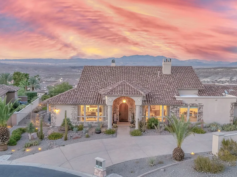 2 Camino La Venta Ct