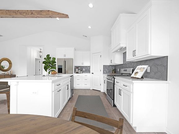 4th image of 4603 W Union St