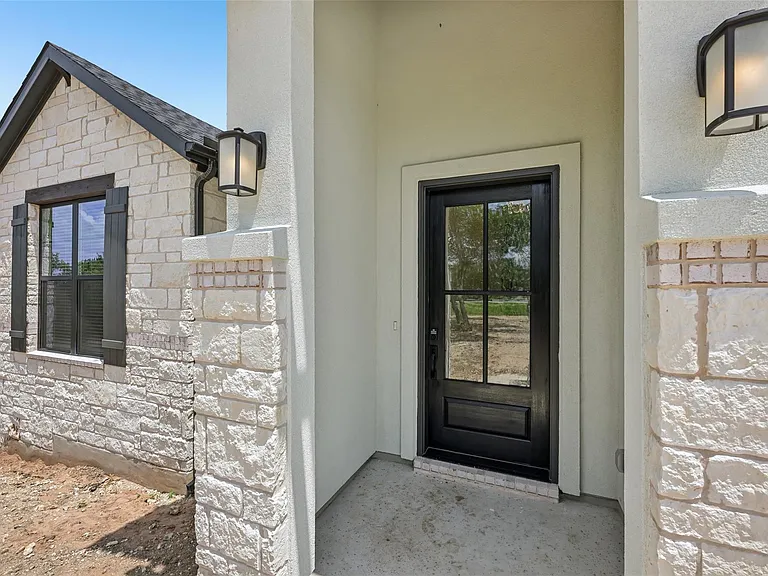 4908 Turquesa Dr — Photo 3