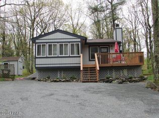 114 Gaskin Dr, Lords Valley, PA 18428