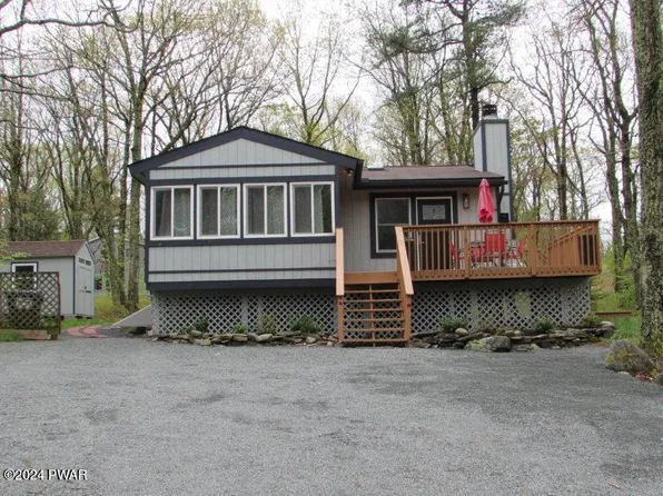 114 Gaskin Dr, Lords Valley, PA 18428