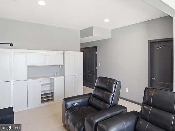 4th image of 233 Union Ridge Dr