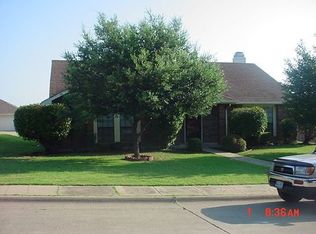 1053 Opal Dr, Desoto, TX 75115