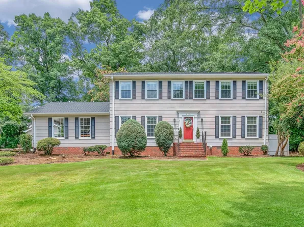 210 Heathwood Dr, Spartanburg, SC 29307