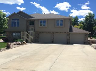 5365 Scrub Oak Cir, Rapid City, SD 57702