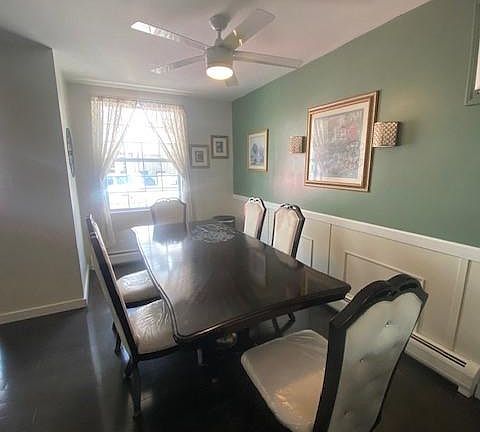 4th image of 28 E Coal St