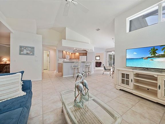 5th image of 5030 Sable Key Cir