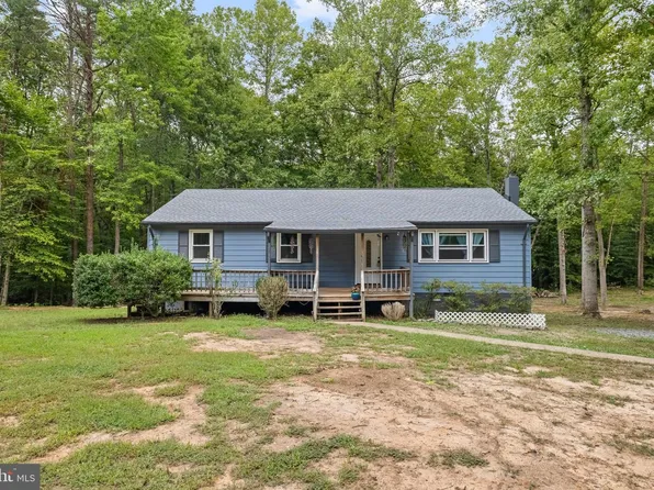 1707 Signboard Rd, Bumpass, VA 23024