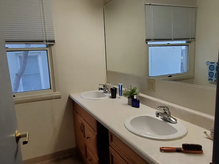 105 Dryden Ct — Photo 11
