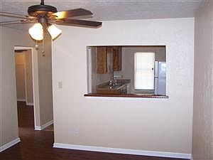 4th image of 3201 Nekoma Ln #B