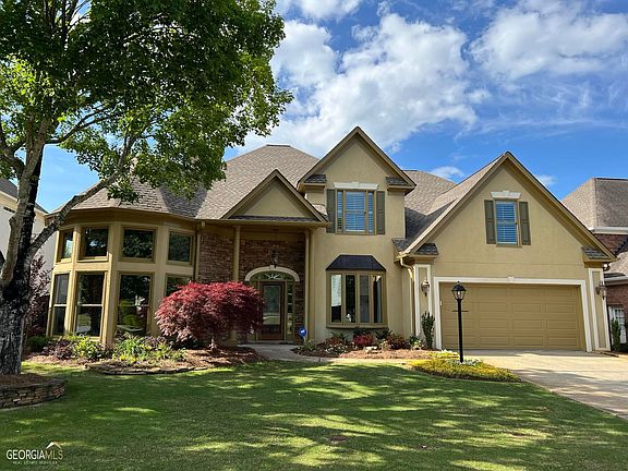 2nd image of 4636 Dandelion Cir NE