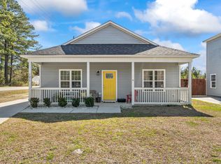 101 Garrett Dr, Jacksonville, NC 28546