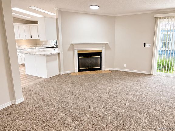5th image of 11410 N Lake Dr