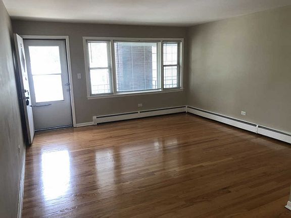 2nd image of 105 E Grove St APT 8