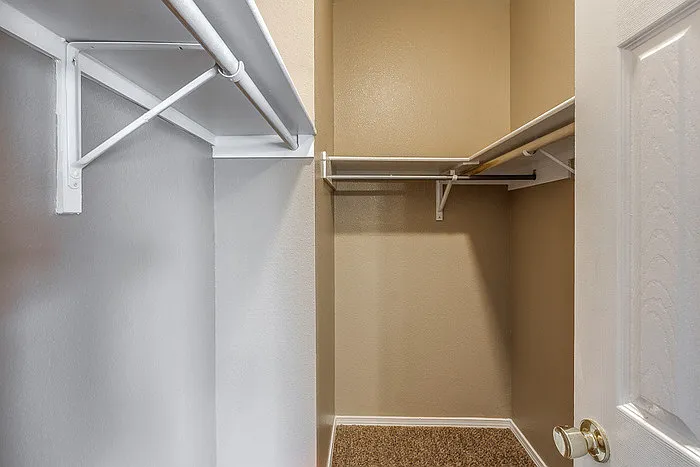 12233 Iverson Ct — Photo 15