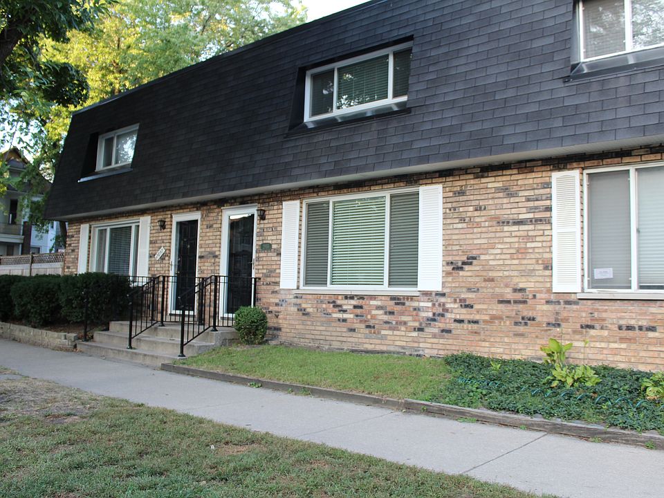1st image of 2853 N Greenview Ave #2