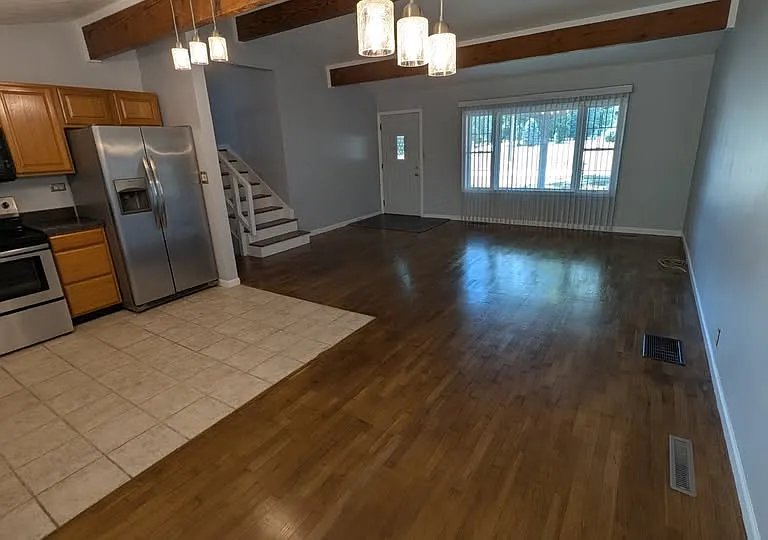 5375 Seymour Rd — Photo 4