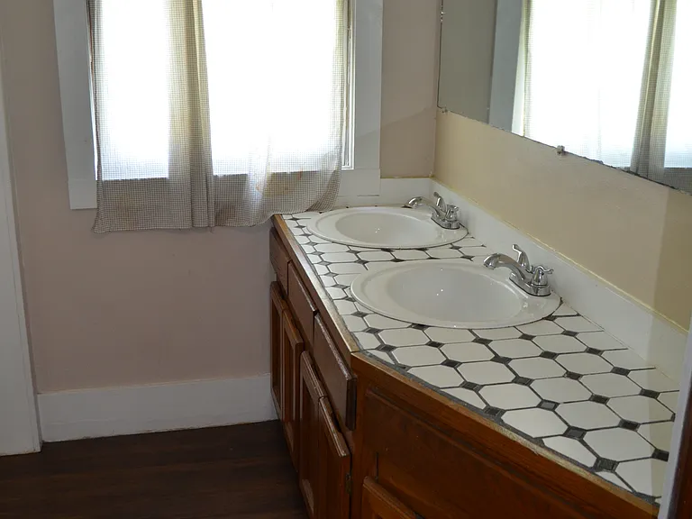 2041 Washington Ave #1 — Photo 6