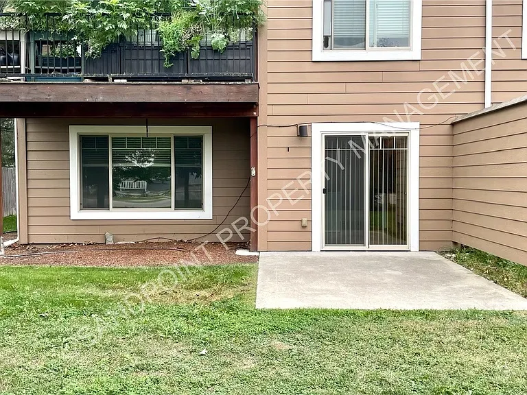 910 N Division Ave #208 — Photo 10