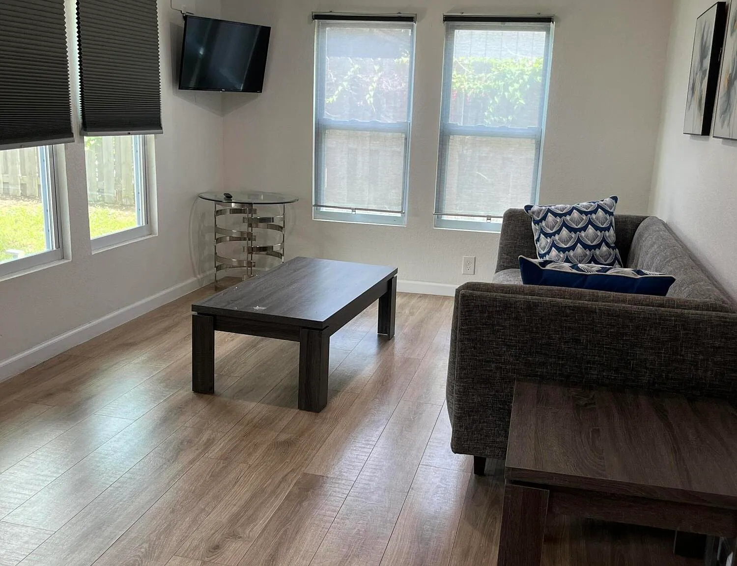 1 bed, 1.0 bath, 650 sqft, $2,700 — Photo 3