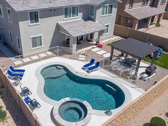 3rd image of 22811 E Parkside Dr