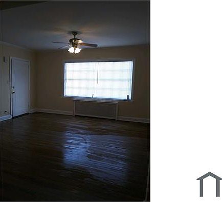 3rd image of 921 11th St #1