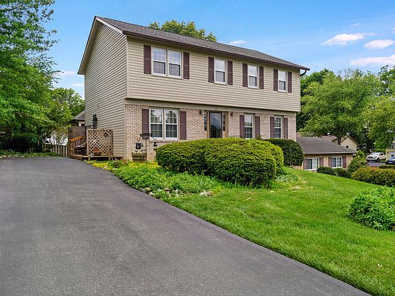 4th image of 16 Webhannet Dr