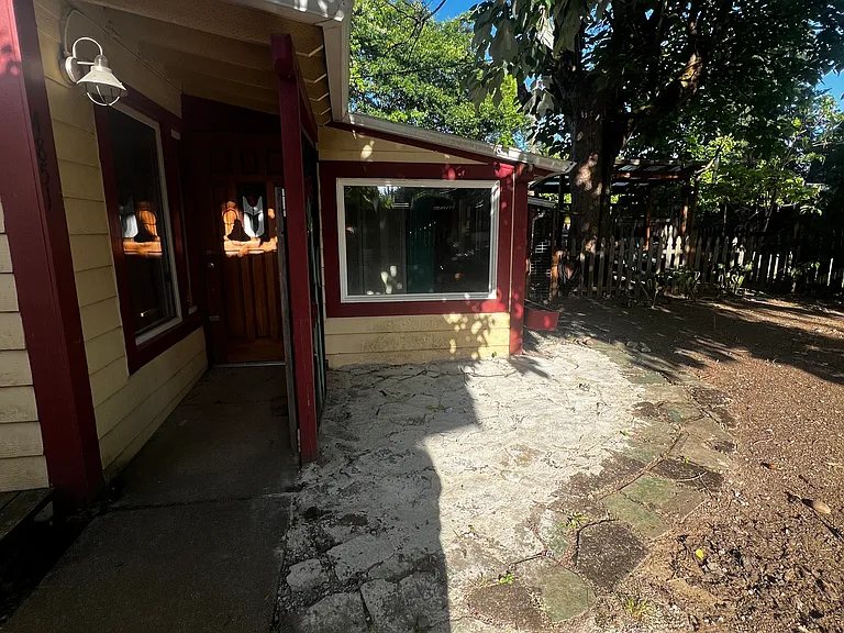 4851B NE Alberta Ct — Photo 40