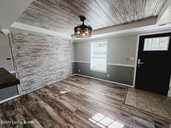 5th image of 10604 Alton Ln