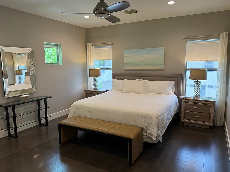 1205 Kinney Ave #1205G — Photo 5
