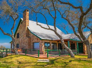 1526 Elm Ridge Rd, Fredericksburg, TX 78624